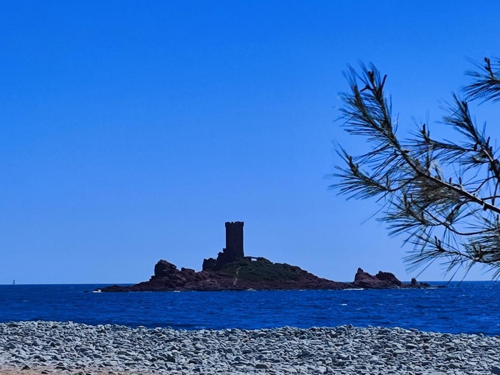 Cozy Apartment In Agay With Stunning Views แซ็งต์-ราฟาเอล ภายนอก รูปภาพ