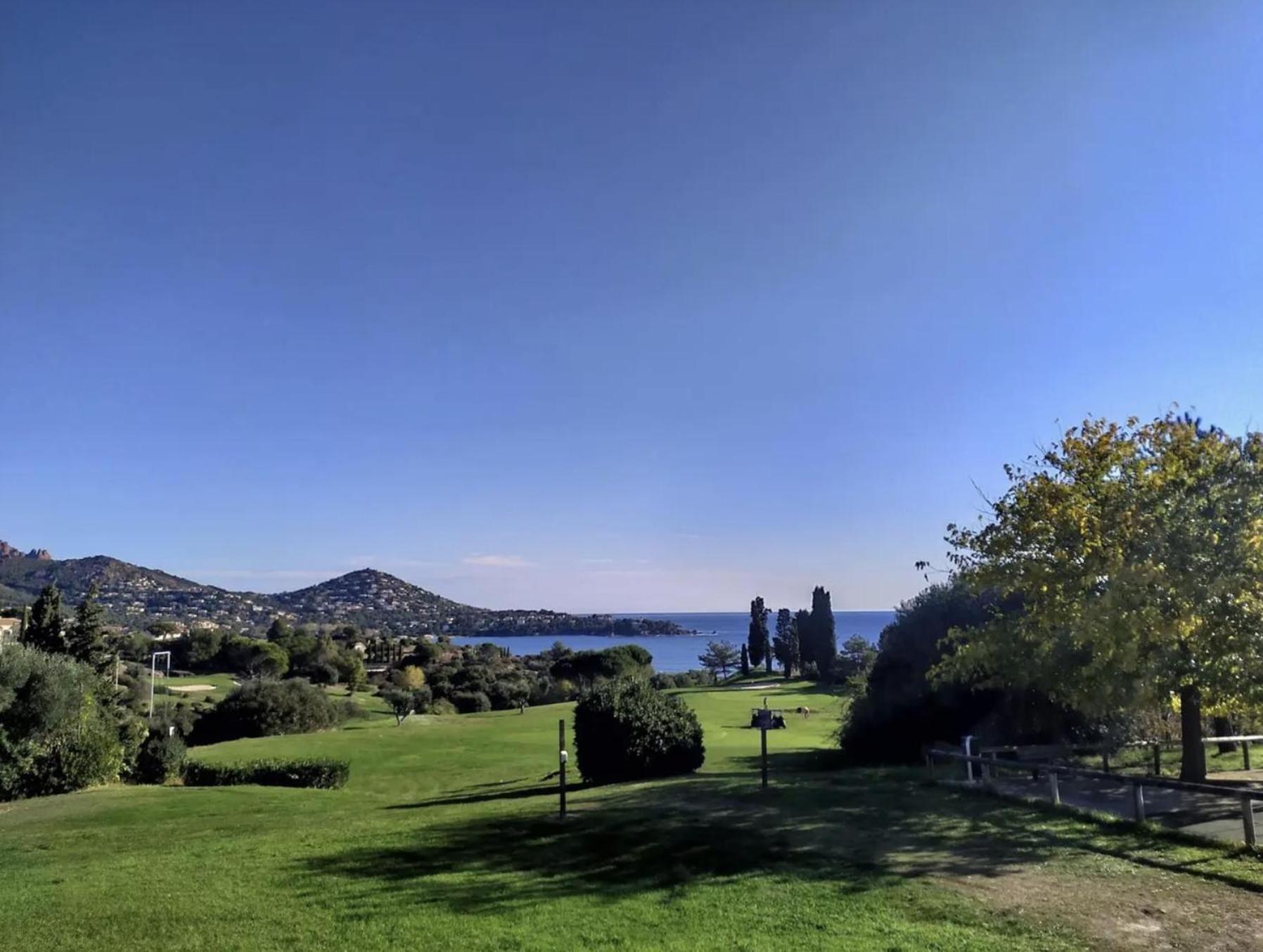 Cozy Apartment In Agay With Stunning Views แซ็งต์-ราฟาเอล ภายนอก รูปภาพ